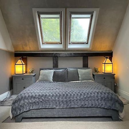 Stylish 2-Bed Cottage With Secure Parking Winforton Exterior foto